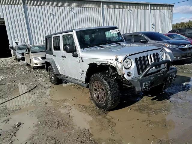 2012 Jeep Wrangler - Image 14