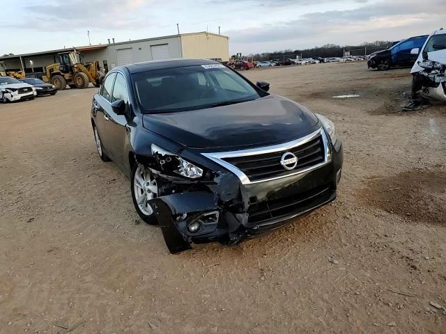 2015 Nissan Altima - Image 11