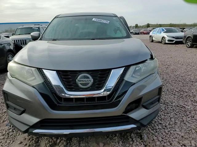 2018 Nissan Rogue - Image 11