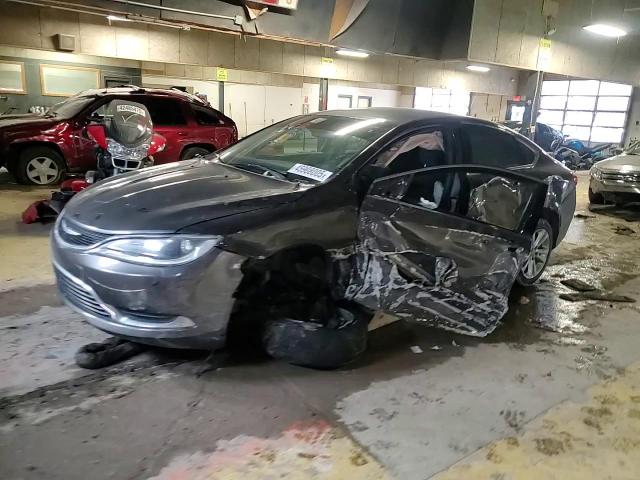 2015 Chrysler 200 - Image 11