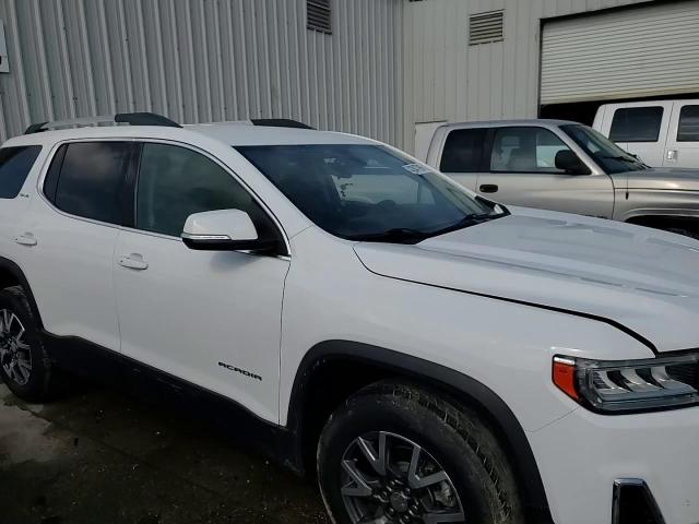2021 GMC Acadia - Image 14