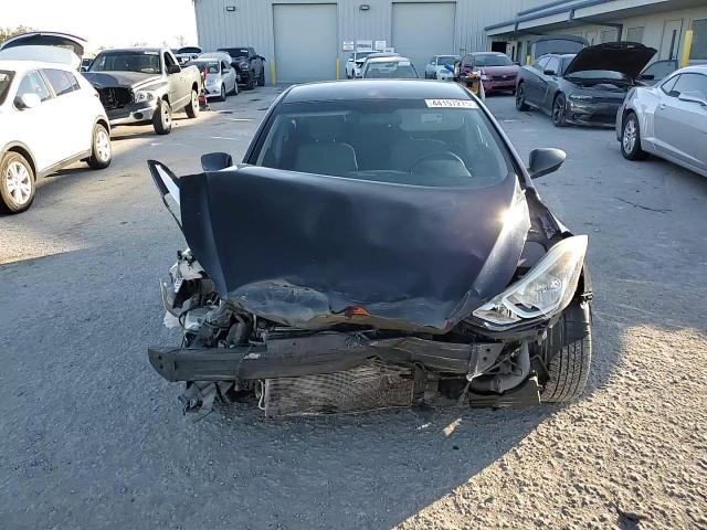 2016 Hyundai Elantra - Image 13