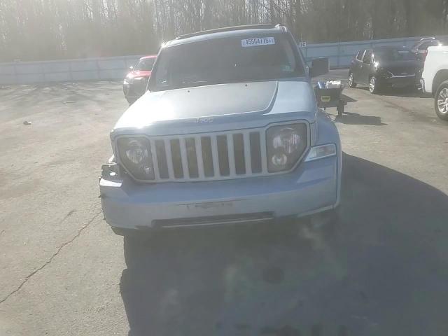 2012 Jeep Liberty (North America) - Image 12