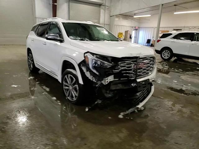 2020 GMC Terrain - Image 12