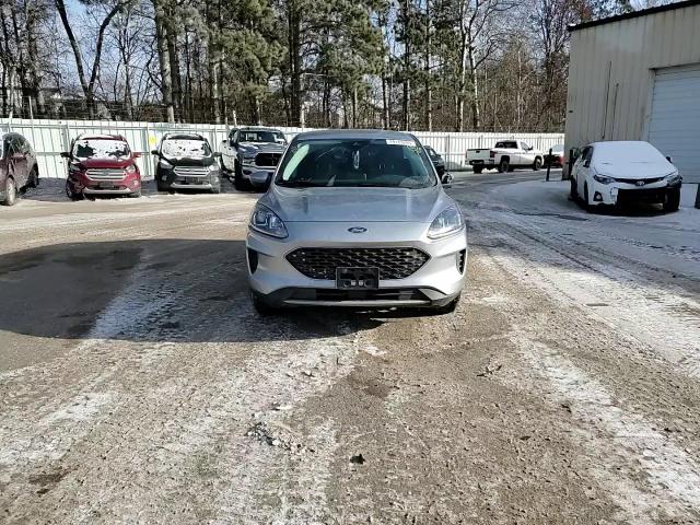2021 Ford Escape - Image 11