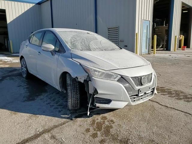 2021 Nissan Versa - Image 10
