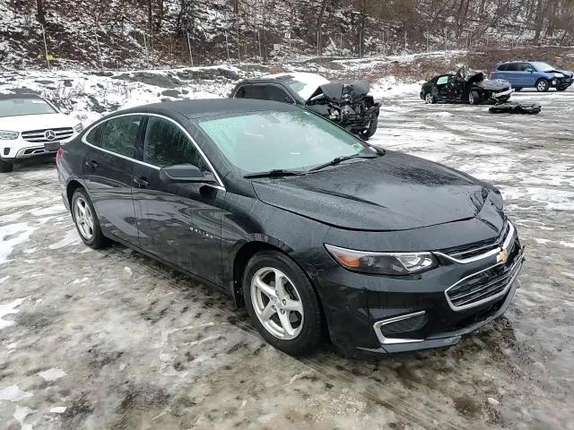 2018 Chevrolet Malibu - Image 13