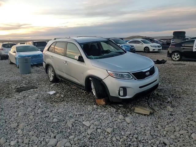 2014 Kia Sorento - Image 14