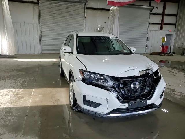2018 Nissan Rogue - Image 15