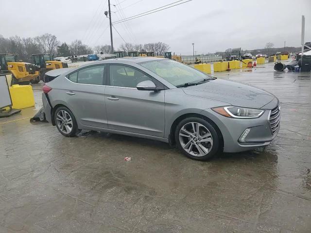 2017 Hyundai Elantra - Image 10