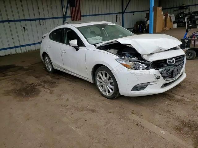 2017 Mazda 3 - Image 11
