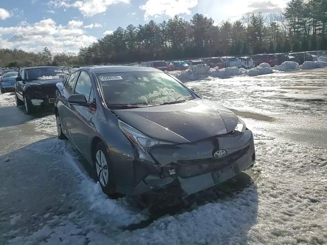 2017 Toyota Prius - Image 10