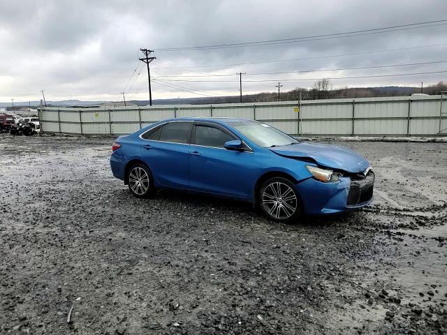 2016 Toyota Camry - Image 10