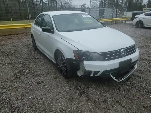 2015 Volkswagen Jetta - Image 11