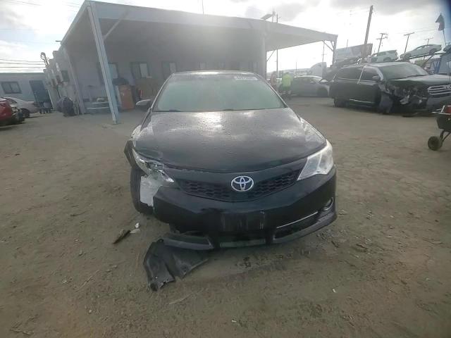 2013 Toyota Camry - Image 10