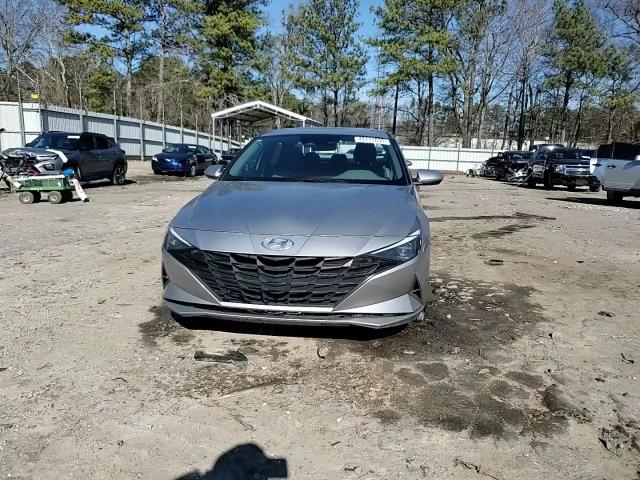 2021 Hyundai Elantra - Image 13