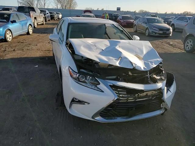 2018 Lexus ES - Image 10