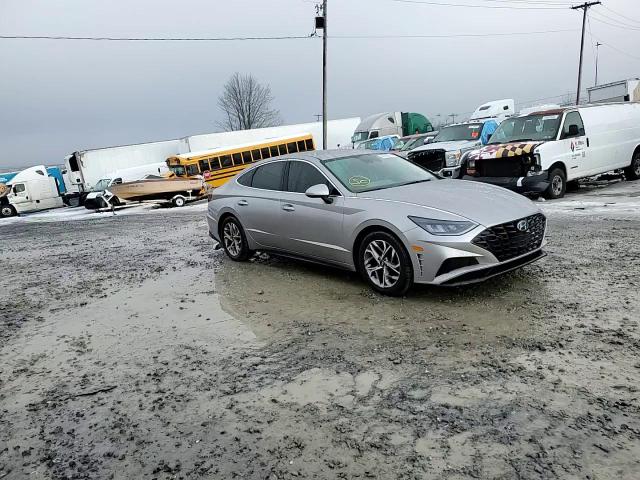 2021 Hyundai Sonata - Image 14