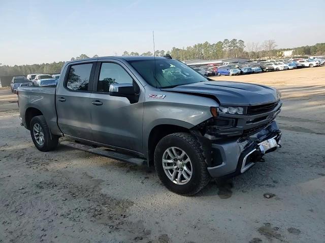 2019 Chevrolet Silverado - Image 11