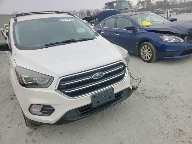 2017 Ford Escape - Image 11