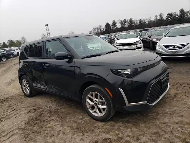 2023 Kia Soul - Image 11