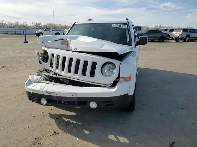 2015 Jeep Liberty (Patriot) - Image 12