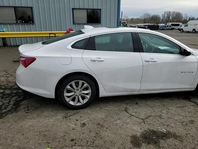 2022 Chevrolet Malibu - Image 10