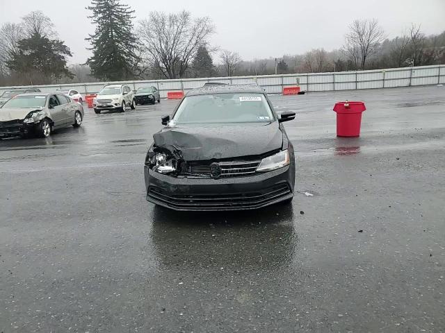 2017 Volkswagen Jetta - Image 11