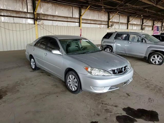 2006 Toyota Camry - Image 11