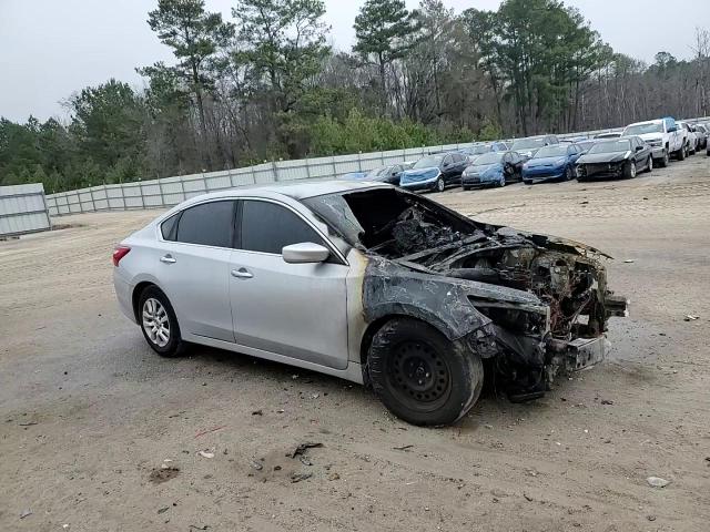 2017 Nissan Altima - Image 11