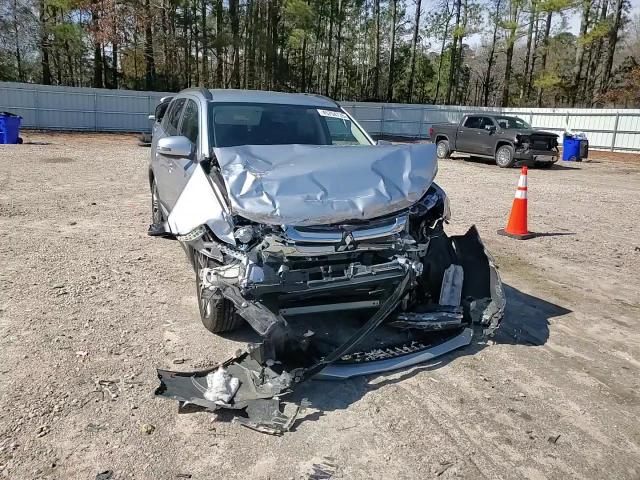 2016 Mitsubishi Outlander - Image 11