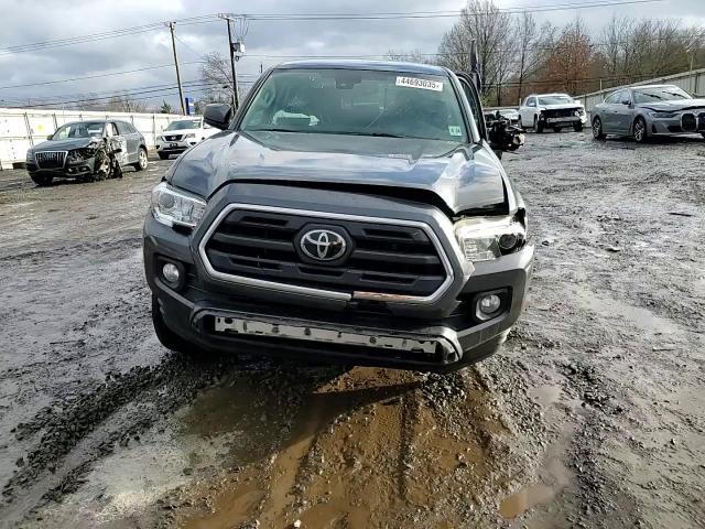 2019 Toyota Tacoma - Image 11
