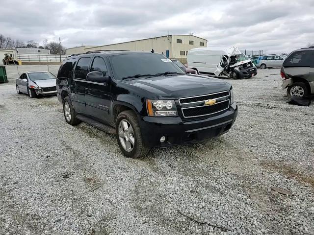 2013 Chevrolet Suburban - Image 12