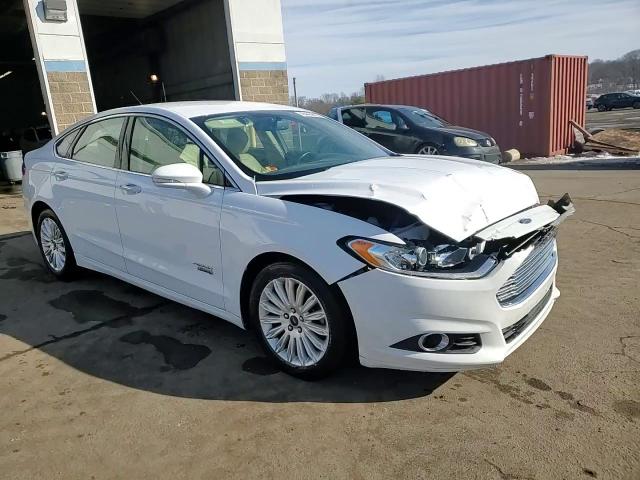 2015 Ford Fusion - Image 13