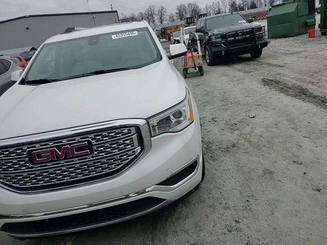 2018 GMC Acadia - Image 11