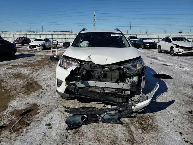 2017 Toyota RAV 4 - Image 11