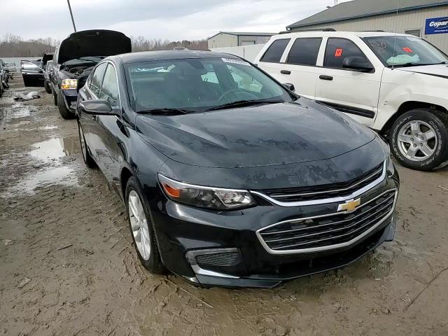 2018 Chevrolet Malibu - Image 14