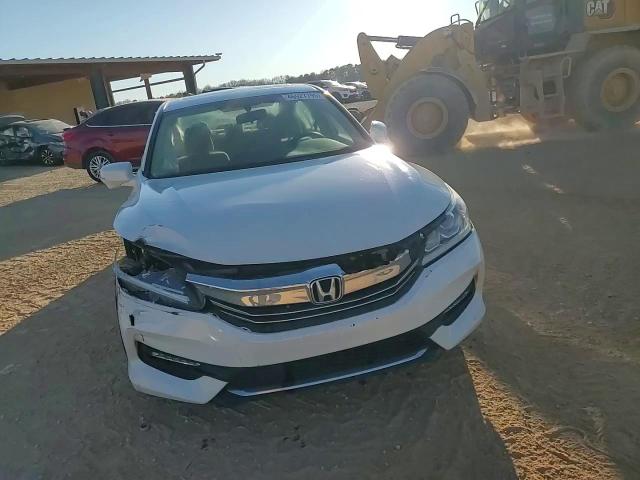 2017 Honda Accord - Image 13