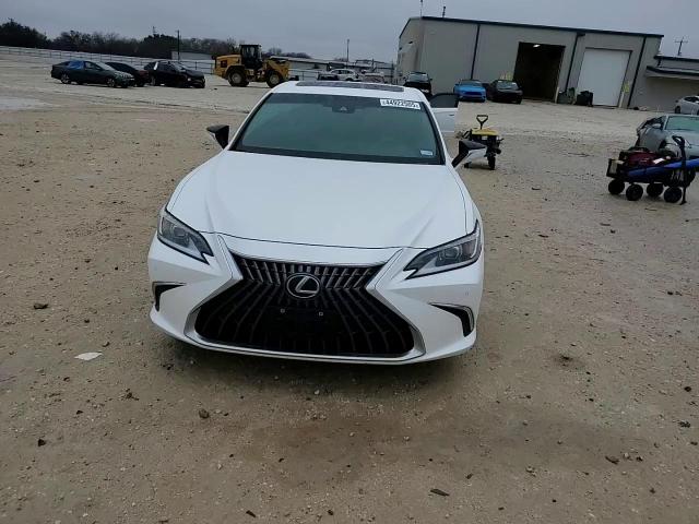 2023 Lexus ES - Image 11