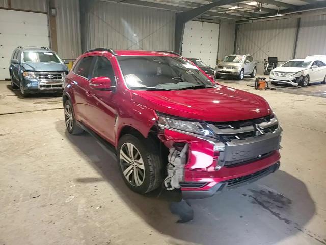 2021 Mitsubishi Outlander - Image 12