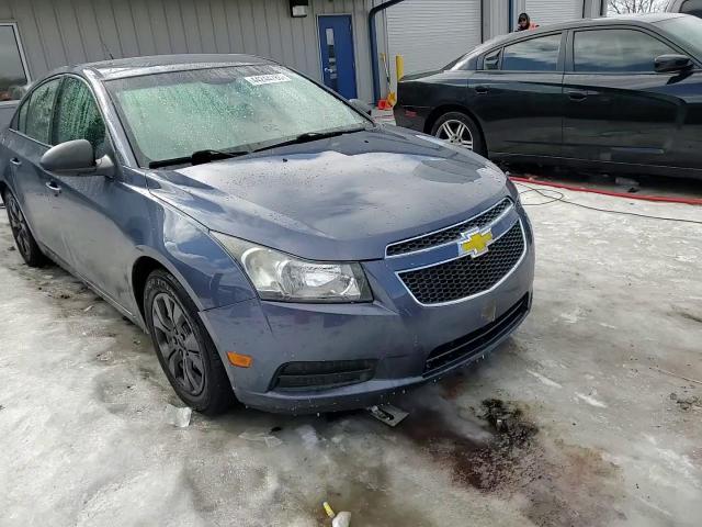 2013 Chevrolet Cruze - Image 13
