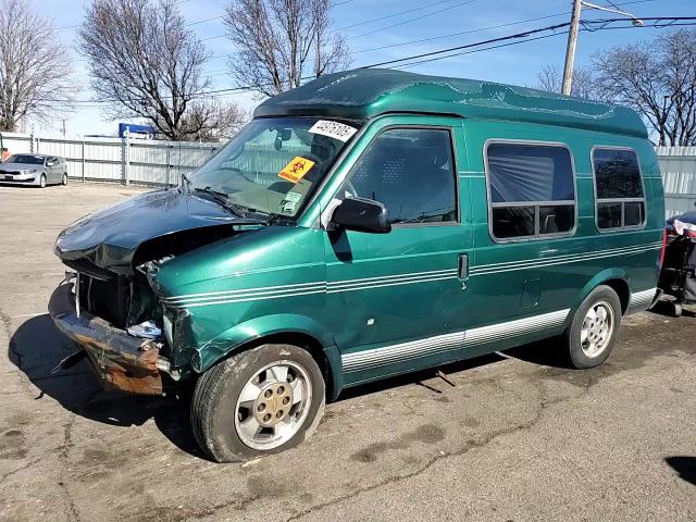 2003 Chevrolet Astro - Image 12