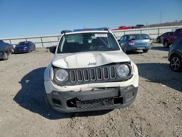 2018 Jeep Renegade - Image 12