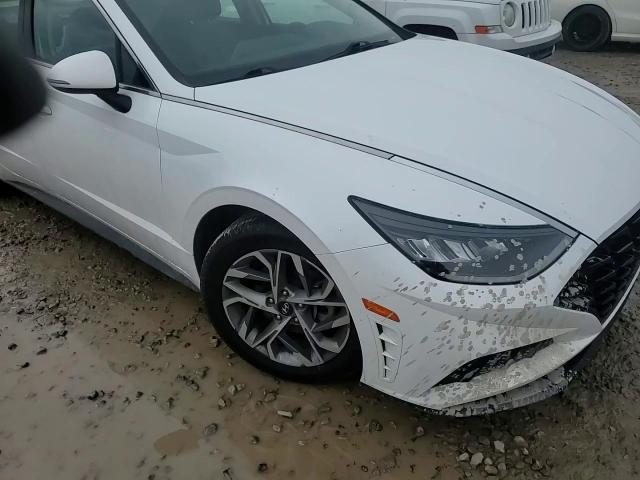 2020 Hyundai Sonata - Image 10