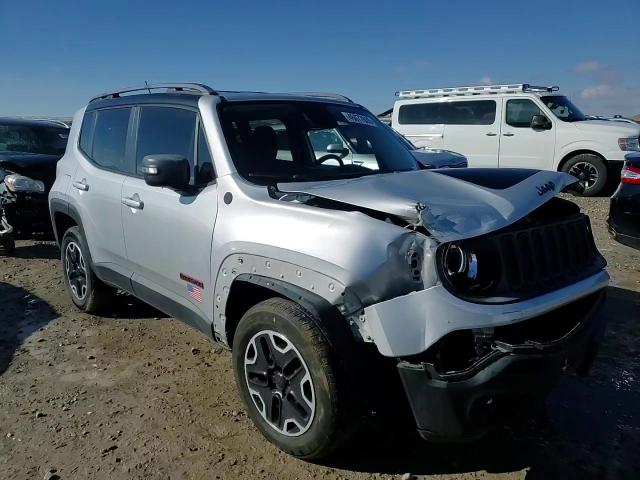 2015 Jeep Renegade - Image 11