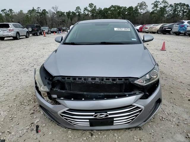 2017 Hyundai Elantra - Image 13