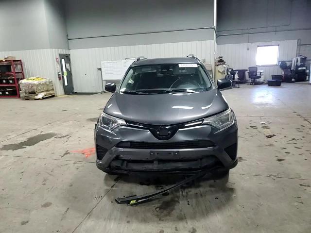 2017 Toyota RAV 4 - Image 12