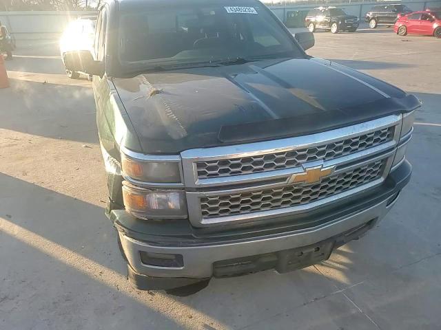 2015 Chevrolet Silverado - Image 10