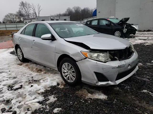 2012 Toyota Camry - Image 13