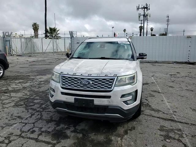 2016 Ford Explorer - Image 11